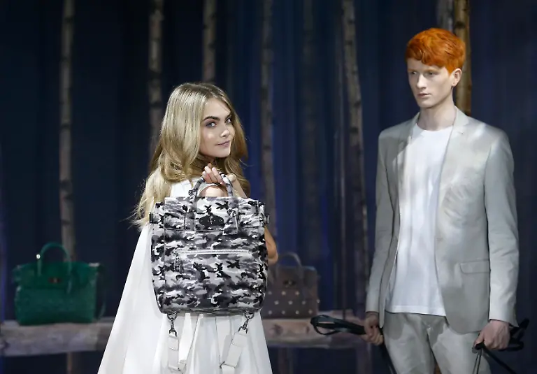 2014-02-16T145711Z-2006839313-GM1EA2G1R2R01-RTRMADP-3-FASHION-BRITAIN-JPG5140446190780037233