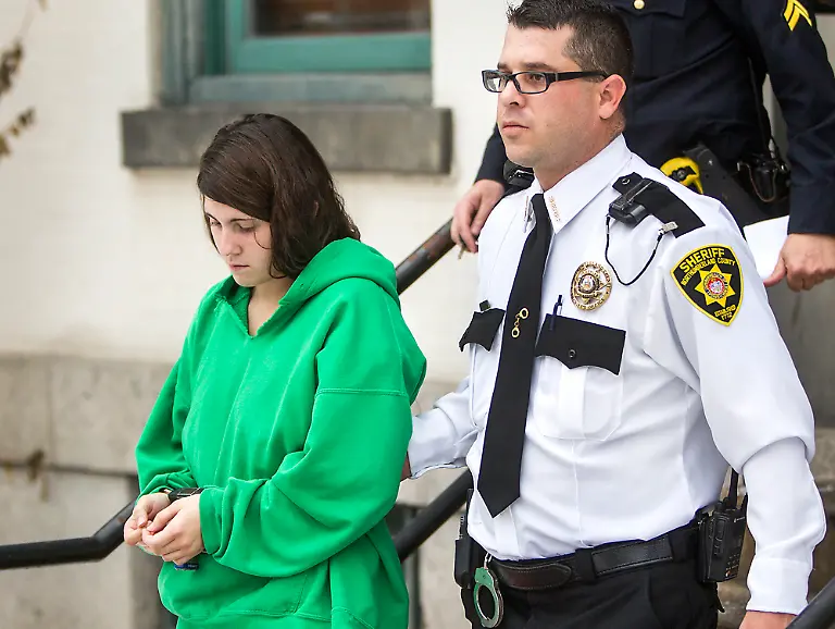 3288A2000061AF0B-jpg9223347815954248965