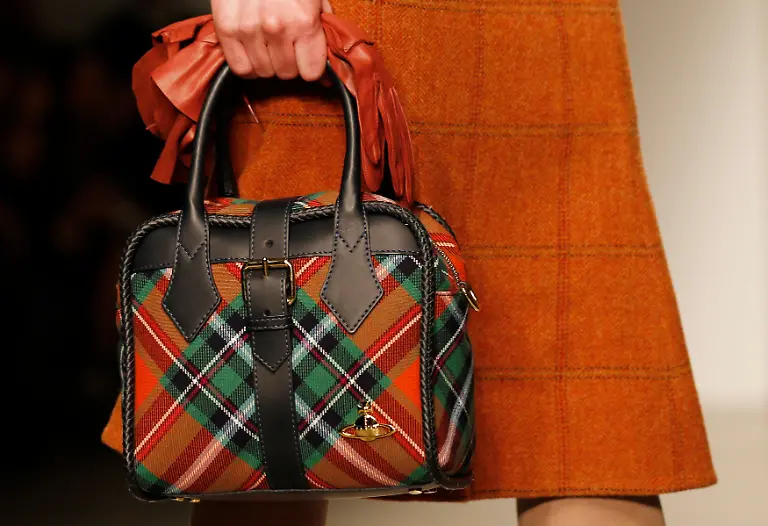 2014-02-16T192718Z-2136733850-GM1EA2H09JH01-RTRMADP-3-FASHION-BRITAIN-JPG846125296079165818