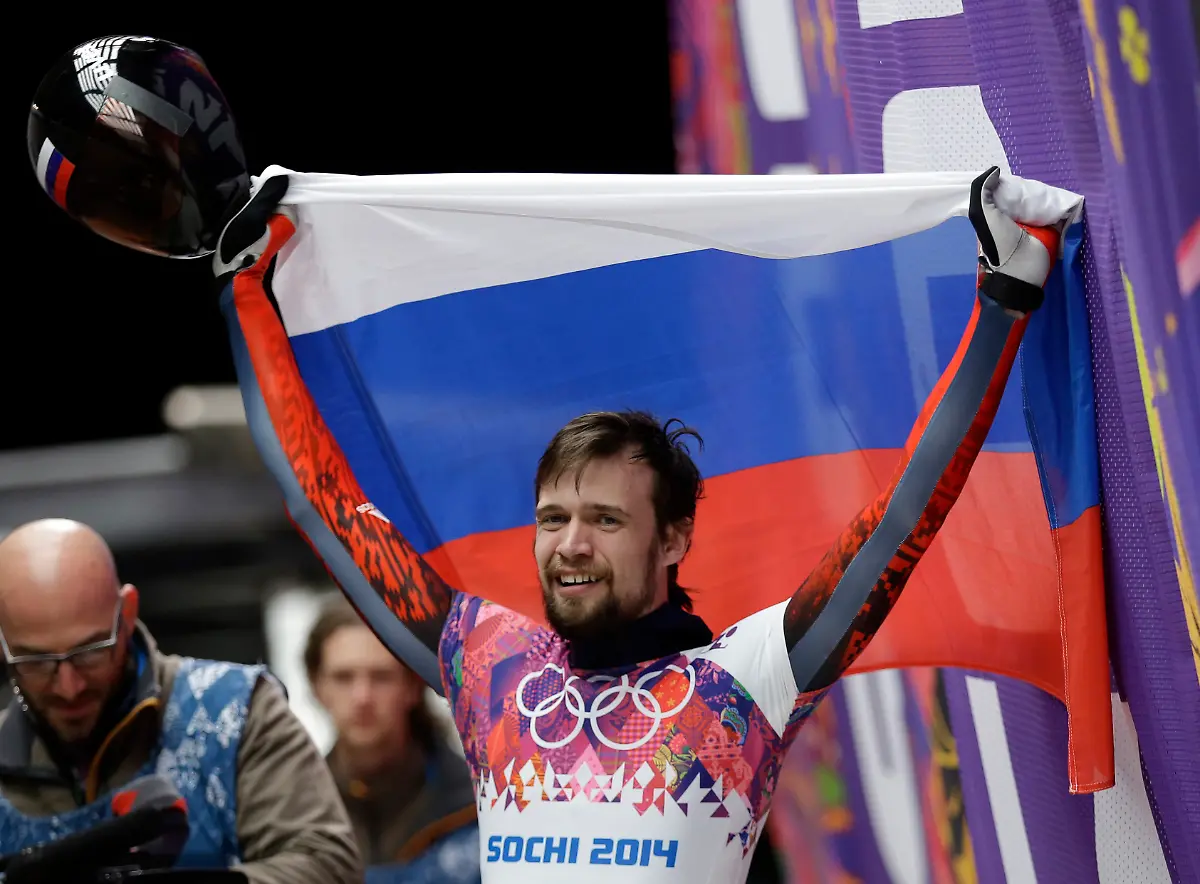 32889E00A90A1630-jpg5889650939940651902