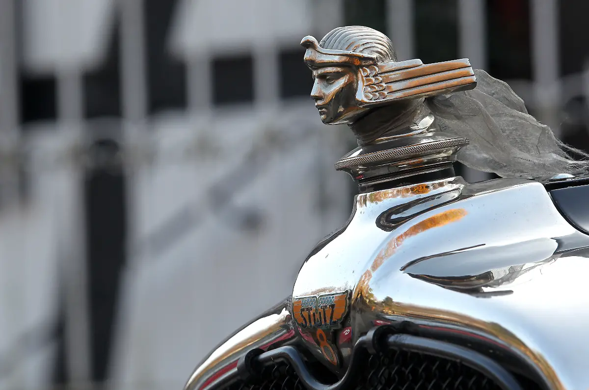 1933-Stutz-DV-32-convertible