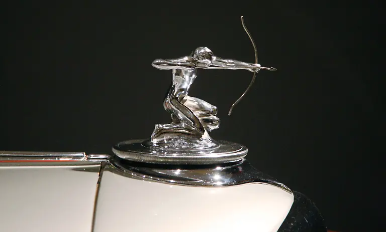 1933-Pierce-Arrow-Silver-Arrow