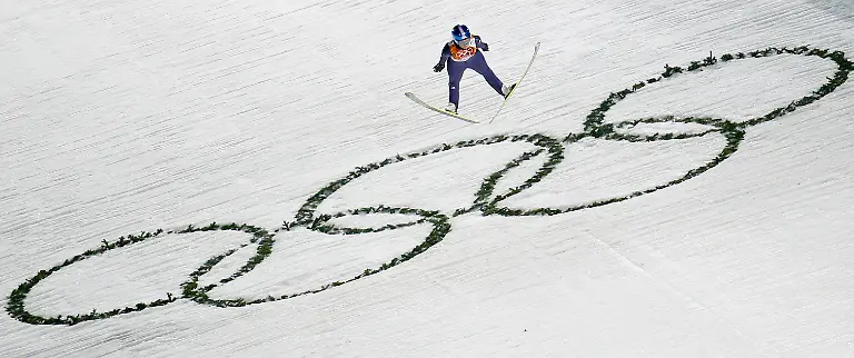 2014-02-11T191029Z-917992843-LR2EA2B1H96BI-RTRMADP-3-OLYMPICS-SKIJUMPING-JPG9102095374659885982