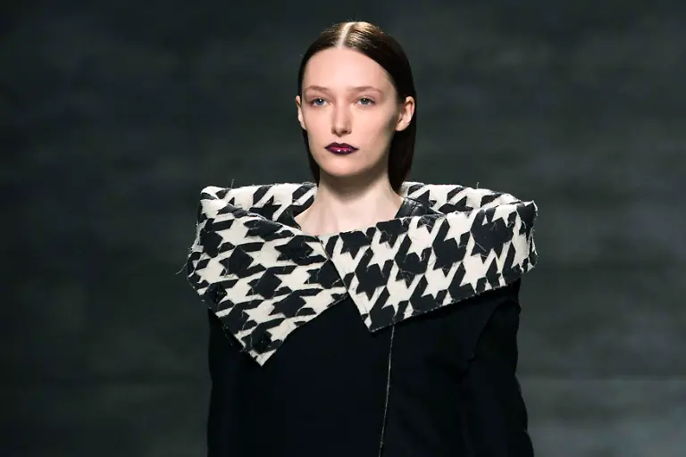 2014-02-10T033424Z-2124908158-GM1EA2A0W3401-RTRMADP-3-USA-FASHION-NEWYORK-JPG5841174282775515819