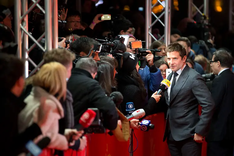 32888E0013BC2B1F-jpg7140019364928418708