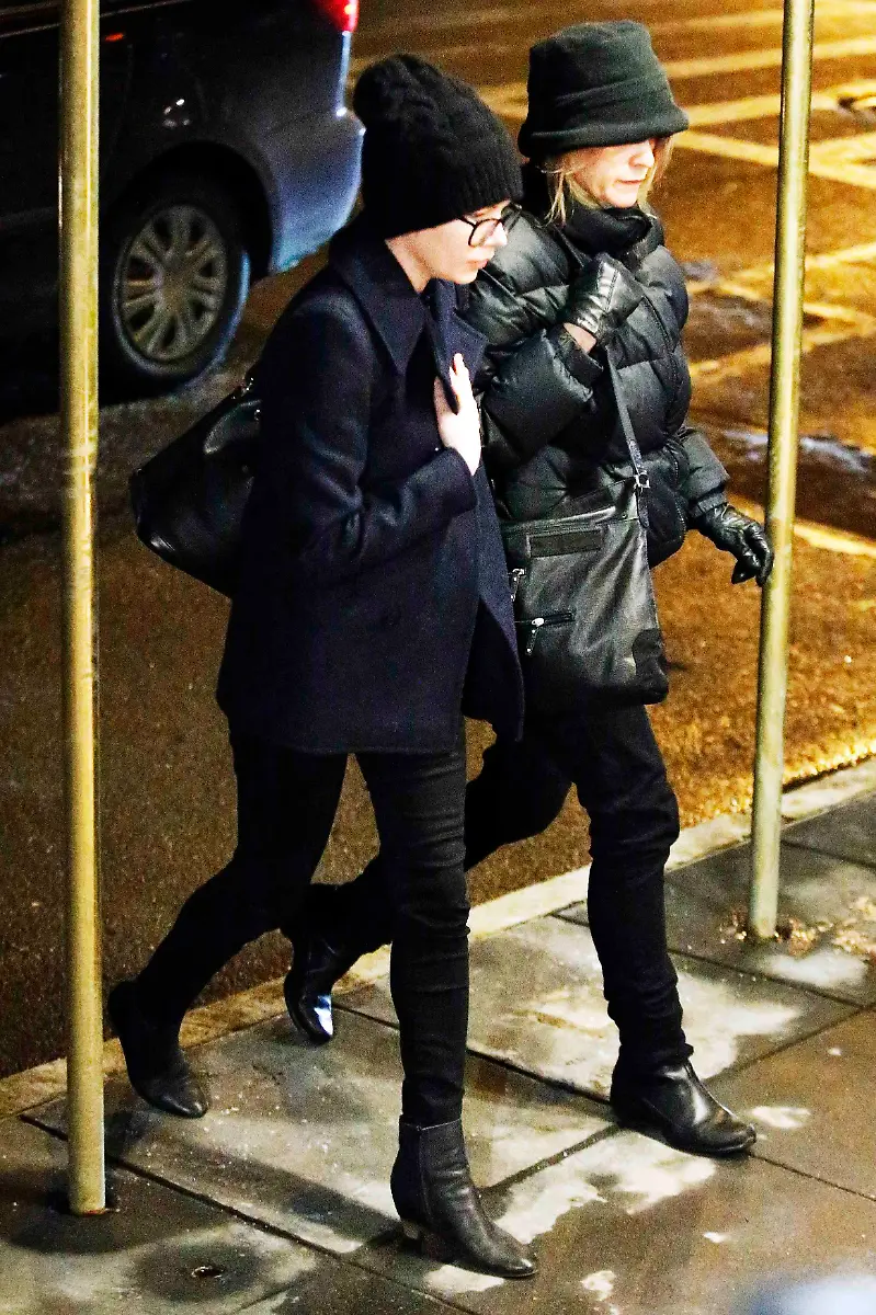 2014-02-07T050739Z-47720472-GM1EA27104Q01-RTRMADP-3-PEOPLE-PHILIPSEYMOURHOFFMAN-JPG5706457922219611659