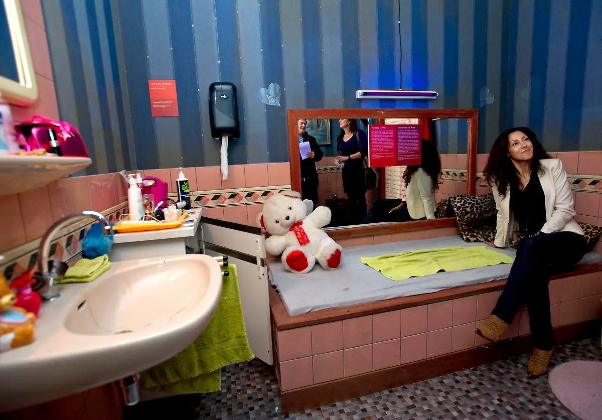 32888C00AC02D27A-jpg4161288536595800024