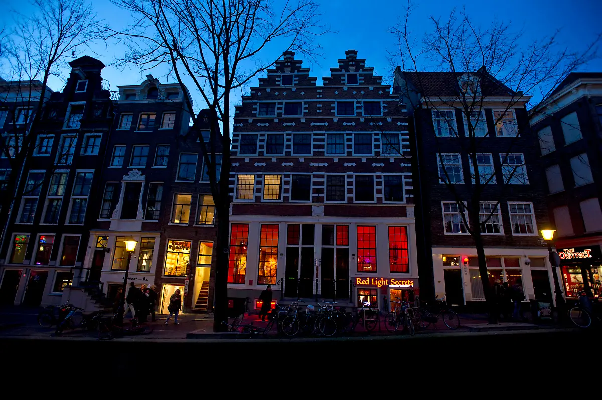 32888C004E24944F-jpg3411106937510019116