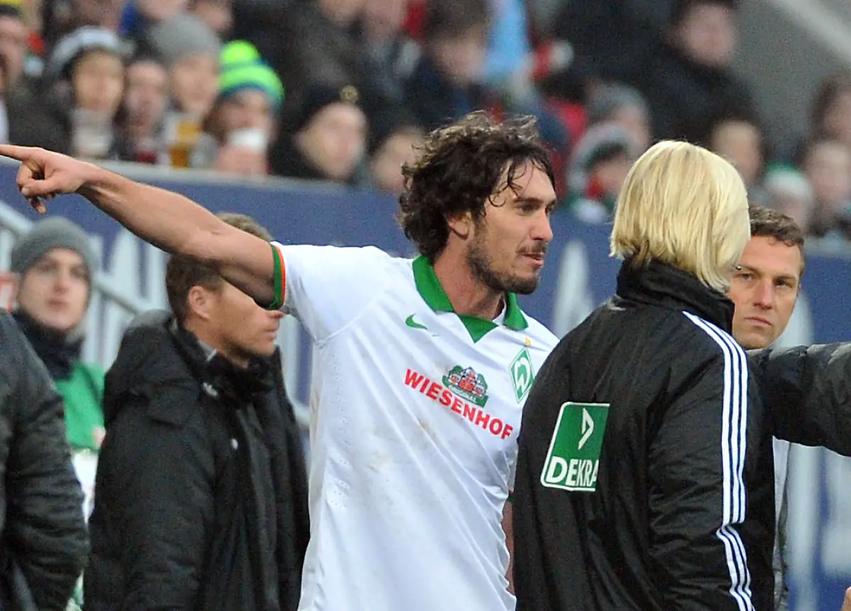 3gl44200-jpg6341844504485423179