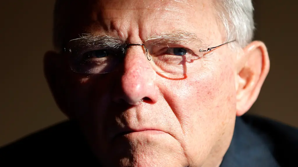 2014-01-27T145420Z-617882137-PM1EA1R165J01-RTRMADP-3-FRANCE-JPG2802720014849818236