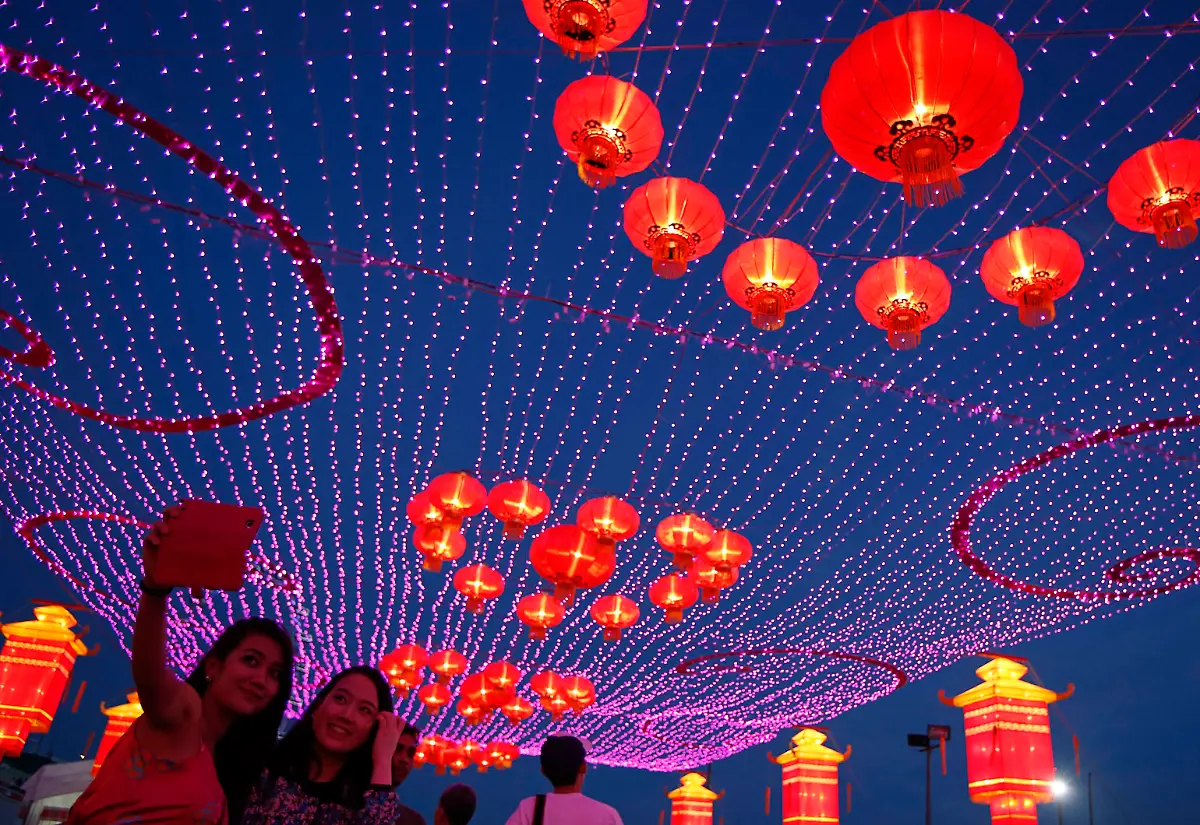 2014-01-29T133426Z-1801210644-GM1EA1T1NUW01-RTRMADP-3-SINGAPORE-JPG7908162435713129728