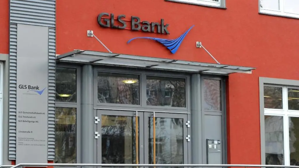 Die-GLS-Bank-waehlt-die-Geldanlagen-nach-sozialen-und-oekologischen-Kriterien-aus
