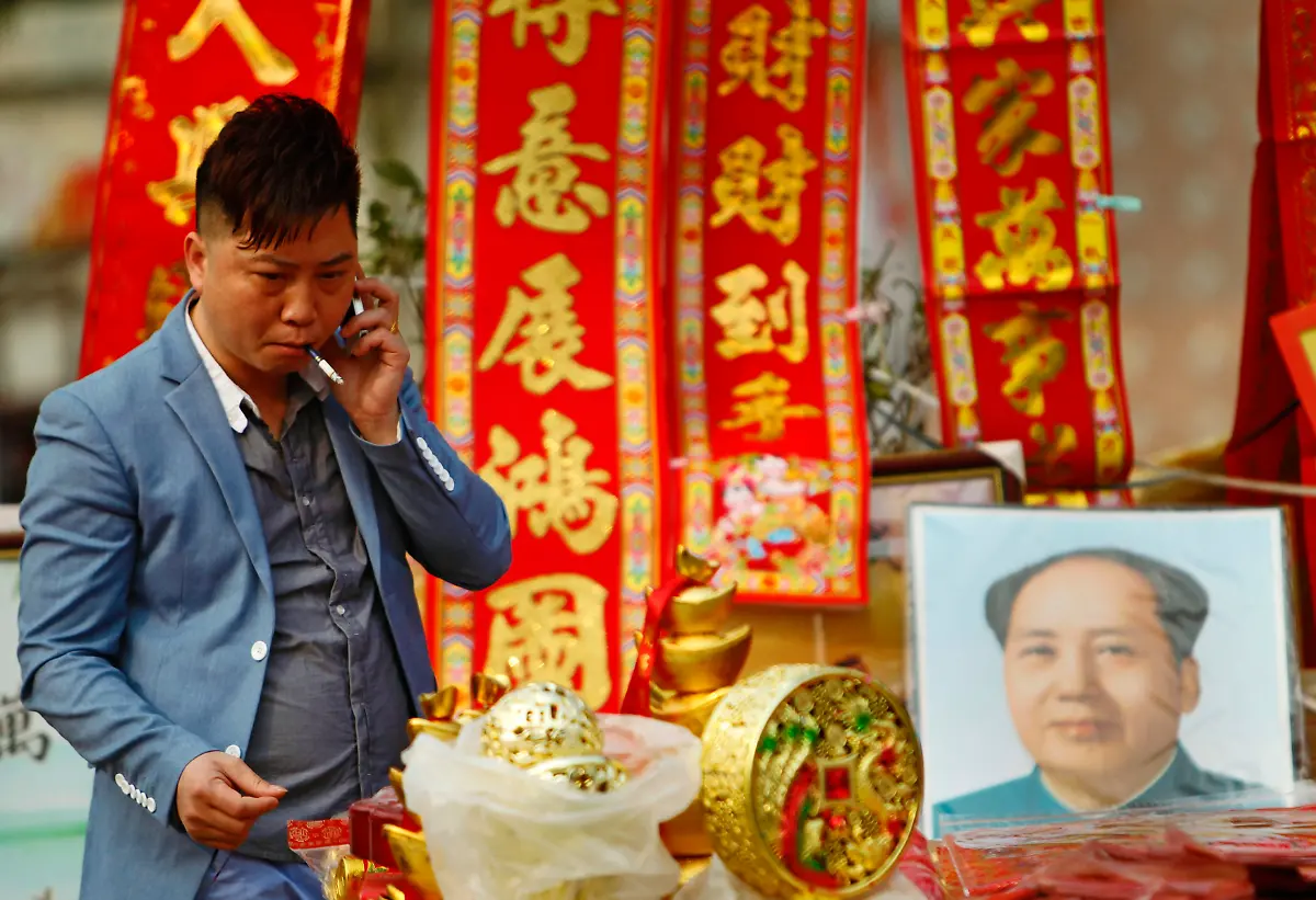 2014-01-28T092632Z-2086459989-GM1EA1S1CC501-RTRMADP-3-CHINA-JPG7065115412878258959