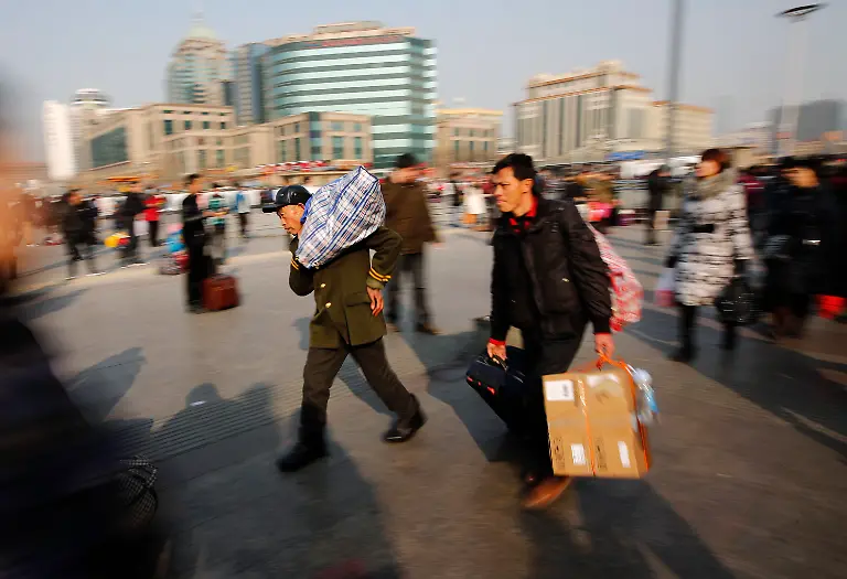 2014-01-28T081946Z-1369470040-GM1EA1S193T01-RTRMADP-3-CHINA-JPG726073351013462981