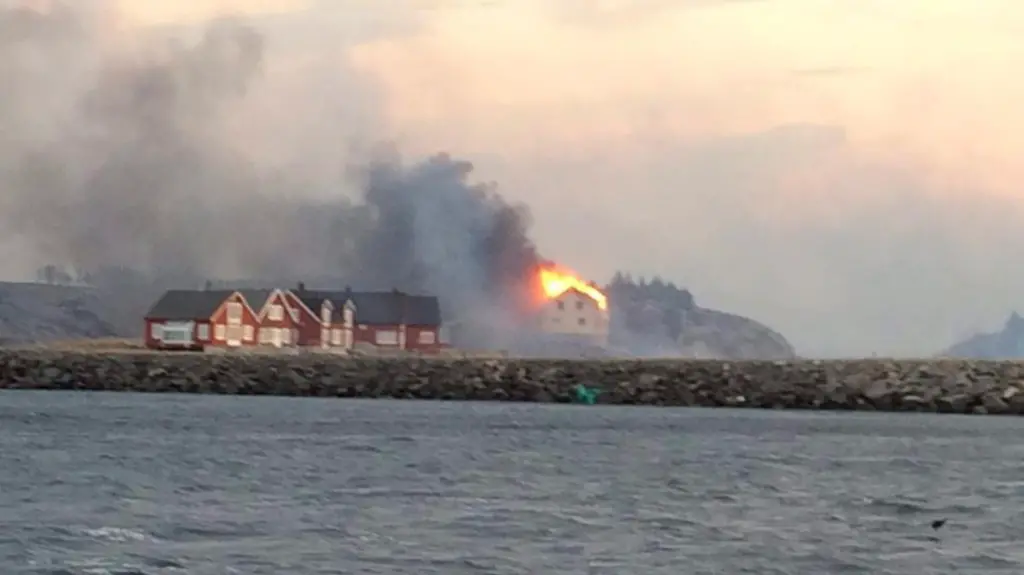 3gib3129-jpg158574678199778233