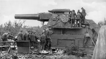 37-Dicke-Bertha-vor-Luettich-070814-2