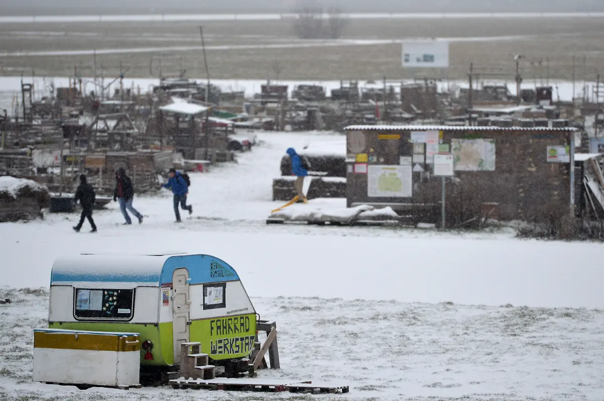 3ge50825-jpg6721838299141852336