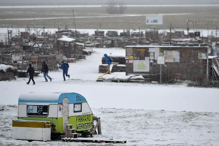 3ge50825-jpg6721838299141852336