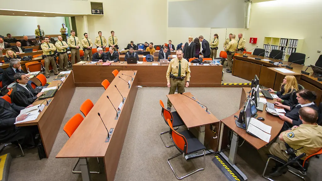 3g8t0112-jpg8660677851060046169