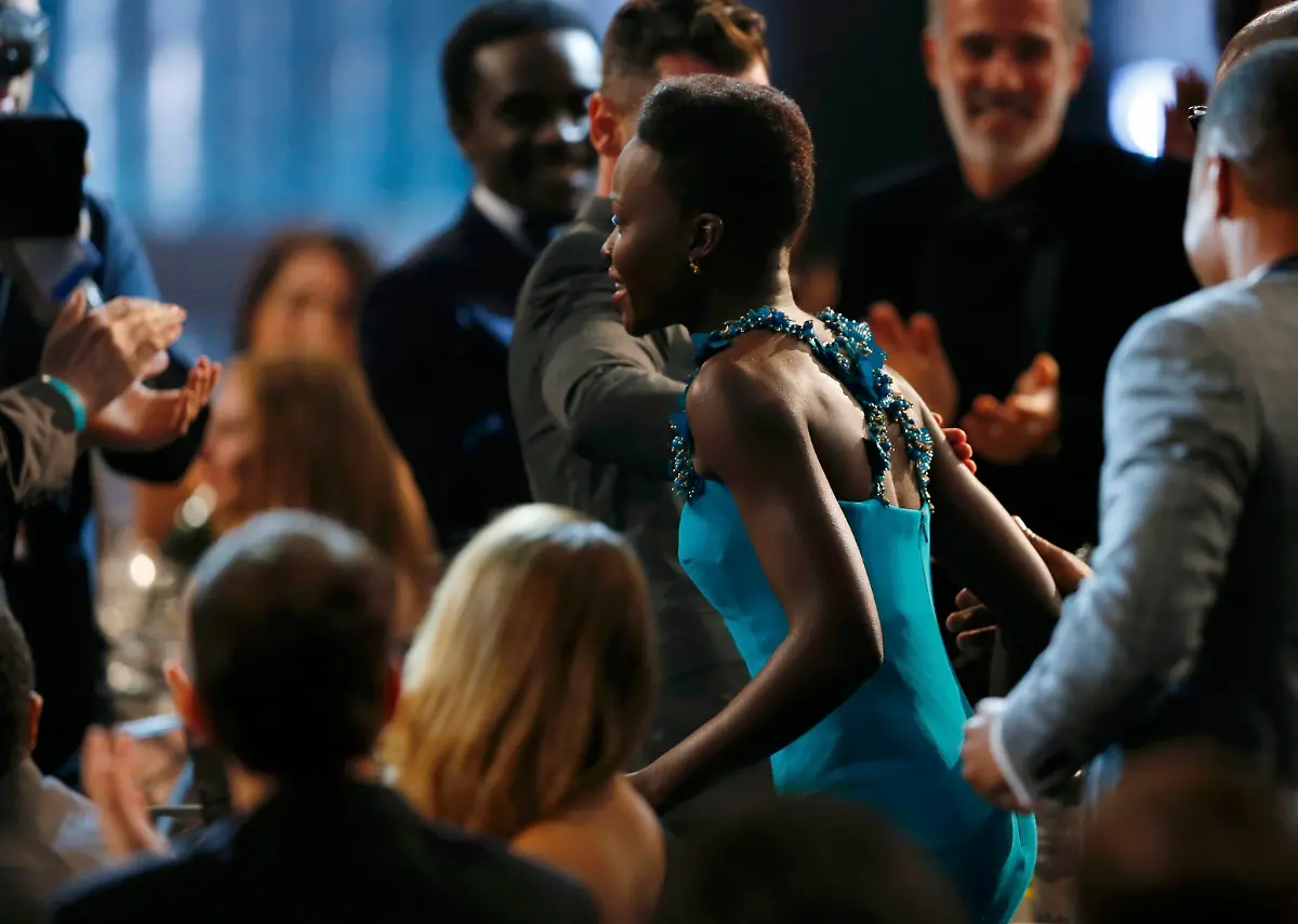 2014-01-19T011641Z-1748764601-TB3EA1J03JIV7-RTRMADP-3-FILM-SAGAWARDS-JPG1861111982500627695