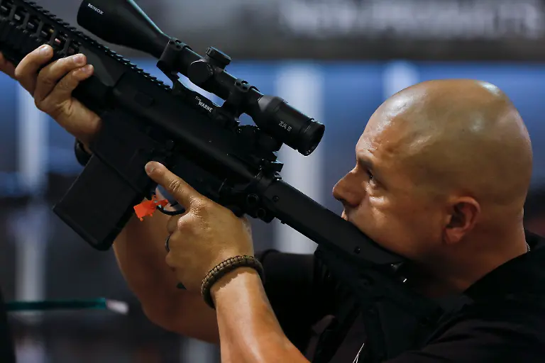 32885C00AFDB52CE-jpg8057469826523058309