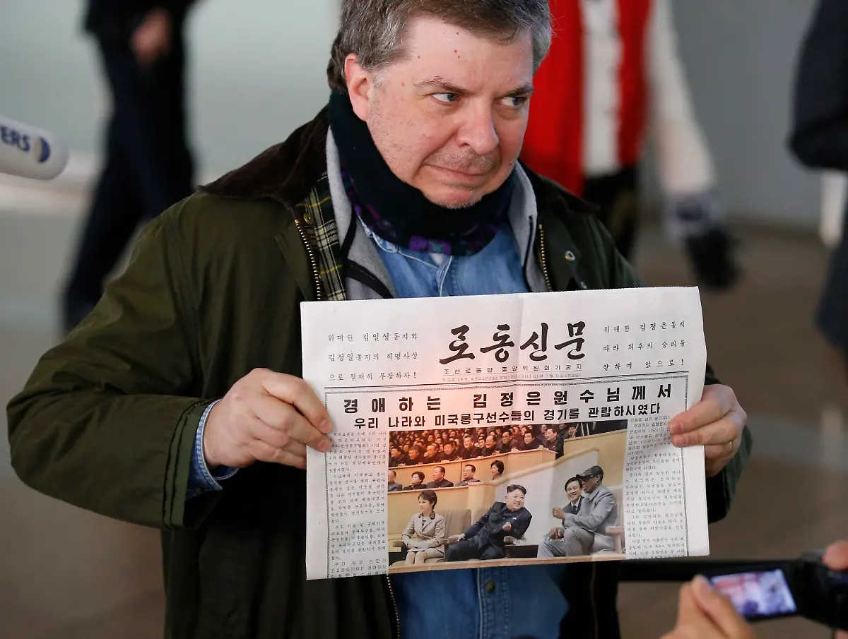 2014-01-09T052232Z-1301036064-GM1EA1910PX01-RTRMADP-3-KOREA-NORTH-RODMAN-JPG3280605951706363070