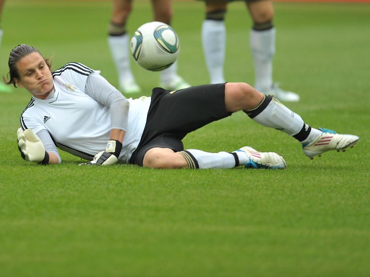 Nach sechs Turnieren als Nr. 2 ist Angerer inzwischen unumstrittene Stammkraft im DFB-Tor.