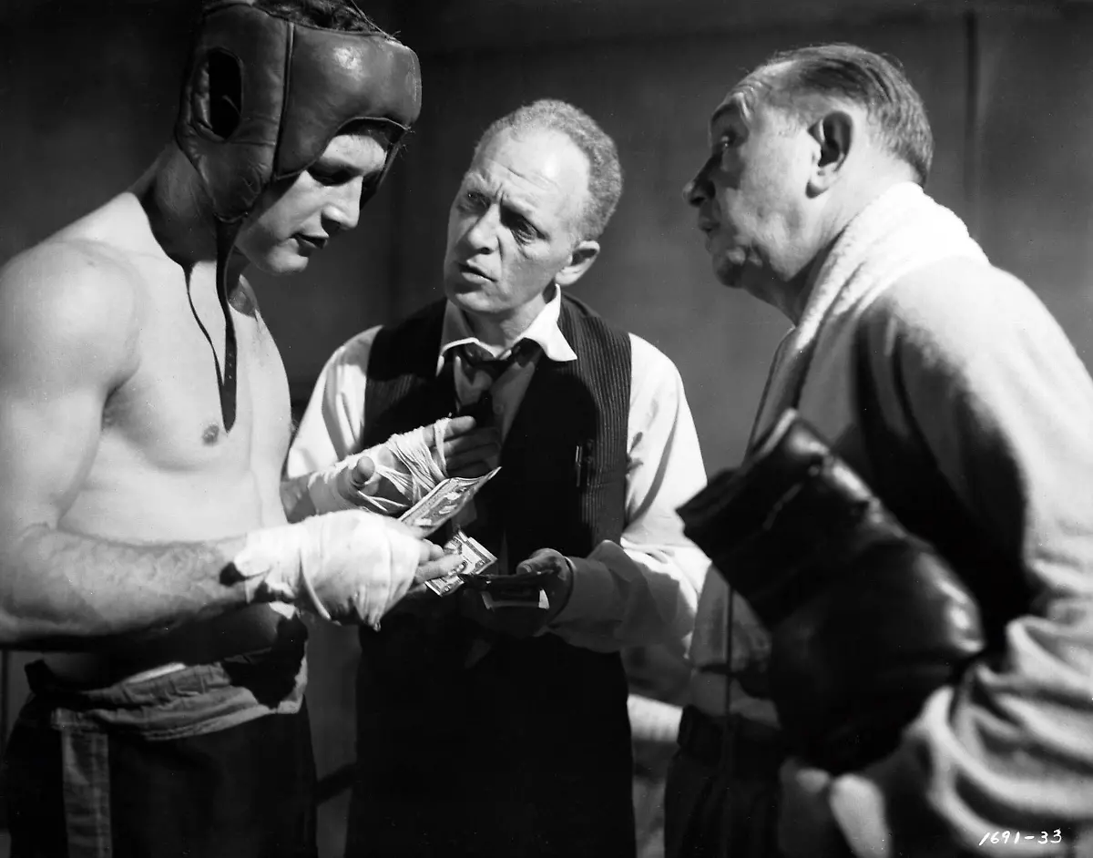 28-1956-Somebody-Up-There-Likes-Me-imago55083056h