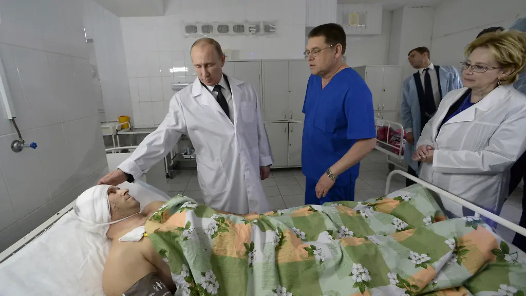 2014-01-01T052110Z-889137049-GM1EA1110U201-RTRMADP-3-RUSSIA-BLAST-JPG4596794225404825358