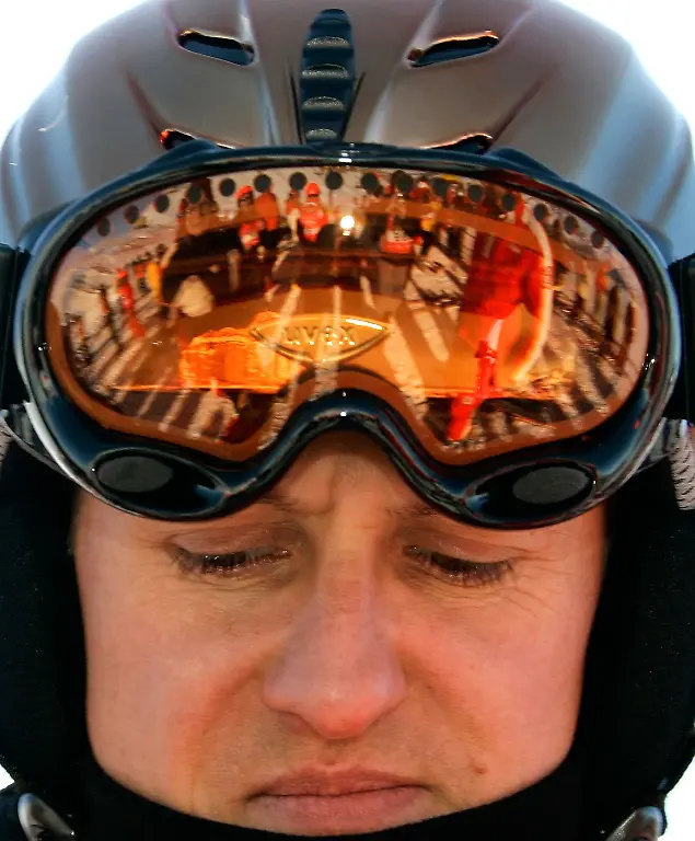 2013-12-29T132809Z-1438478425-GM1E9CT1NJZ01-RTRMADP-3-SCHUMACHER-ACCIDENT-JPG4059713138448091210