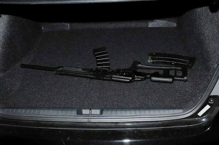 2013-12-27T234518Z-942188830-GM1E9CS0LH401-RTRMADP-3-USA-SHOOTING-NEWTOWN-JPG3336650408408868190