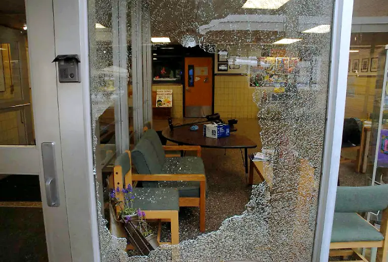 3287380028172C47-jpg1583681429427658345