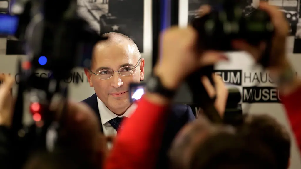 32872C00E6D12116-jpg7633159248085261249