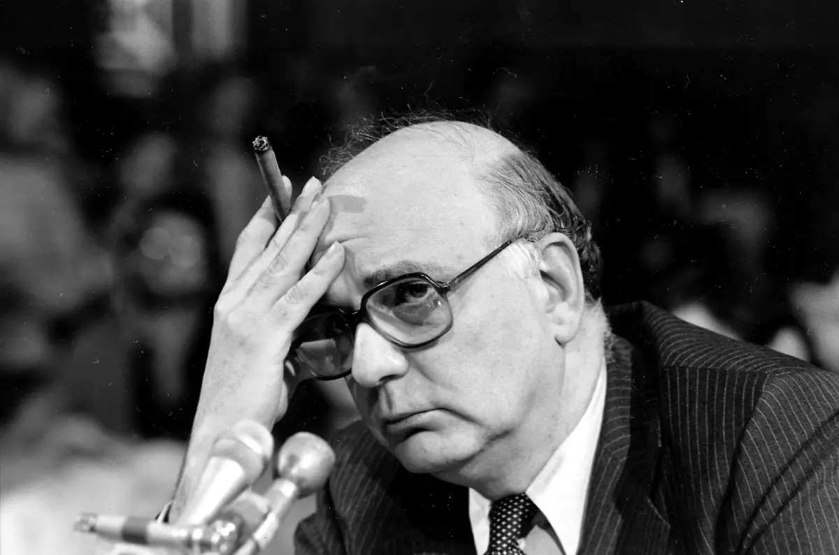 Paul-Volcker-1980
