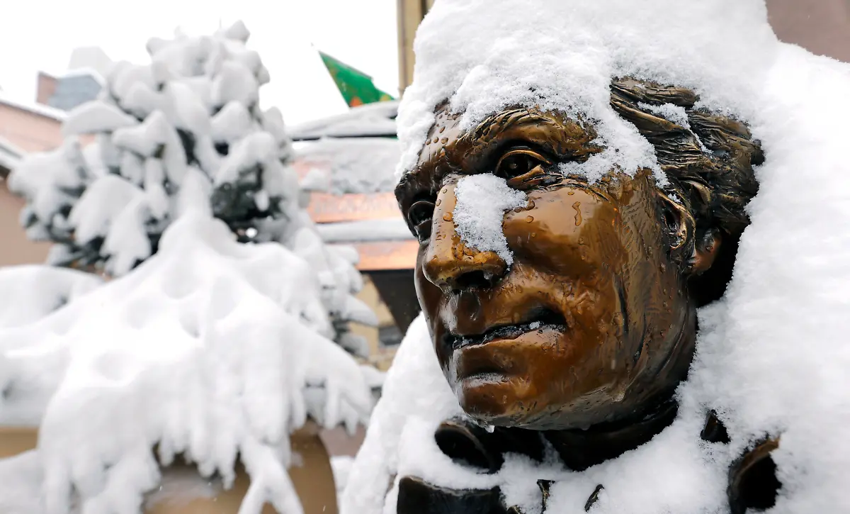 George-Washington-Statue-Colorado