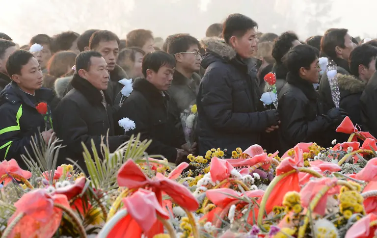 2013-12-17T030001Z-483454235-GM1E9CH0UG901-RTRMADP-3-KOREA-NORTH-JPG4950789241654244963