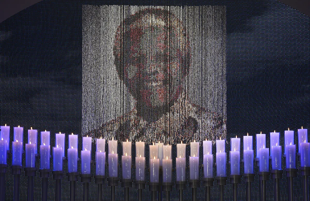 32871E0048E9D8AF-jpg6632479813222704541