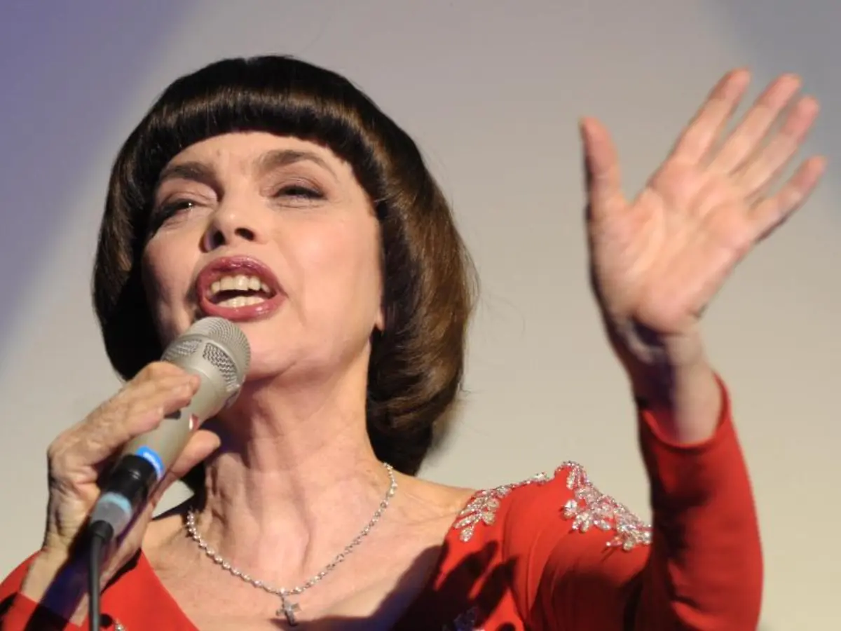 Mireille-Mathieu-macht-sich-wegen-des-Aelterwerdens-nicht-verrueckt