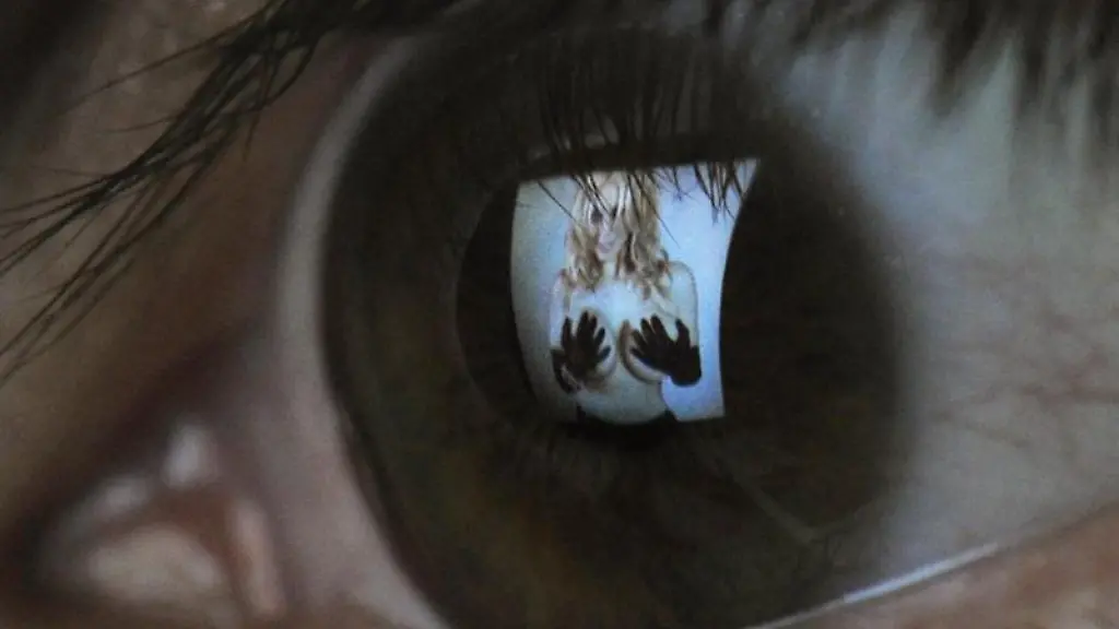 Zehntausende-Internetnutzer-wurden-abgemahnt-weil-sie-urheberrechtlich-geschuetzte-Sexfilme-im-Internet-aufgerufen-haben