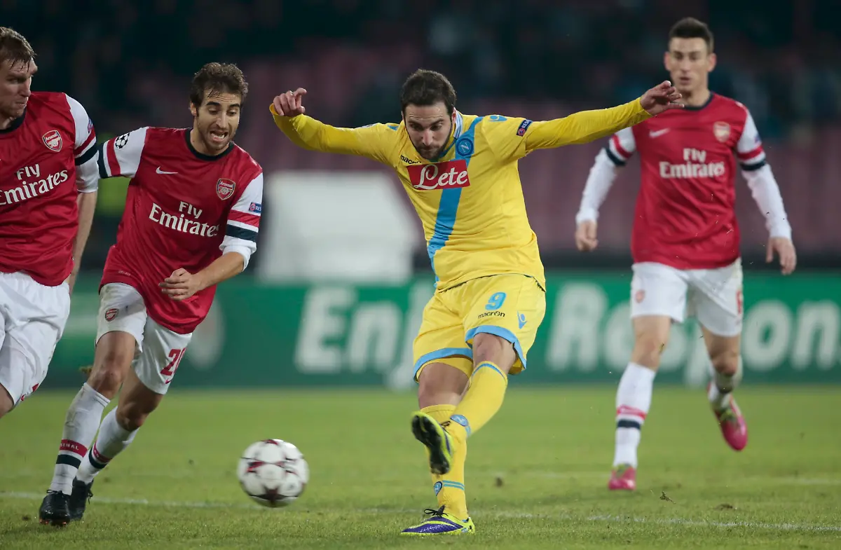 2013-12-11T212448Z-26929074-LR1E9CB1NH2NX-RTRMADP-3-SOCCER-CHAMPIONS-JPG2838550203712860905