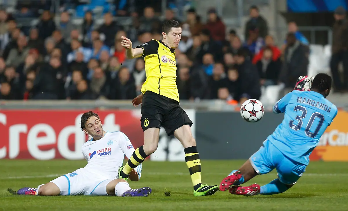 2013-12-11T201347Z-760145306-LR1E9CB1K6PJZ-RTRMADP-3-SOCCER-CHAMPIONS-JPG4522099237815667755