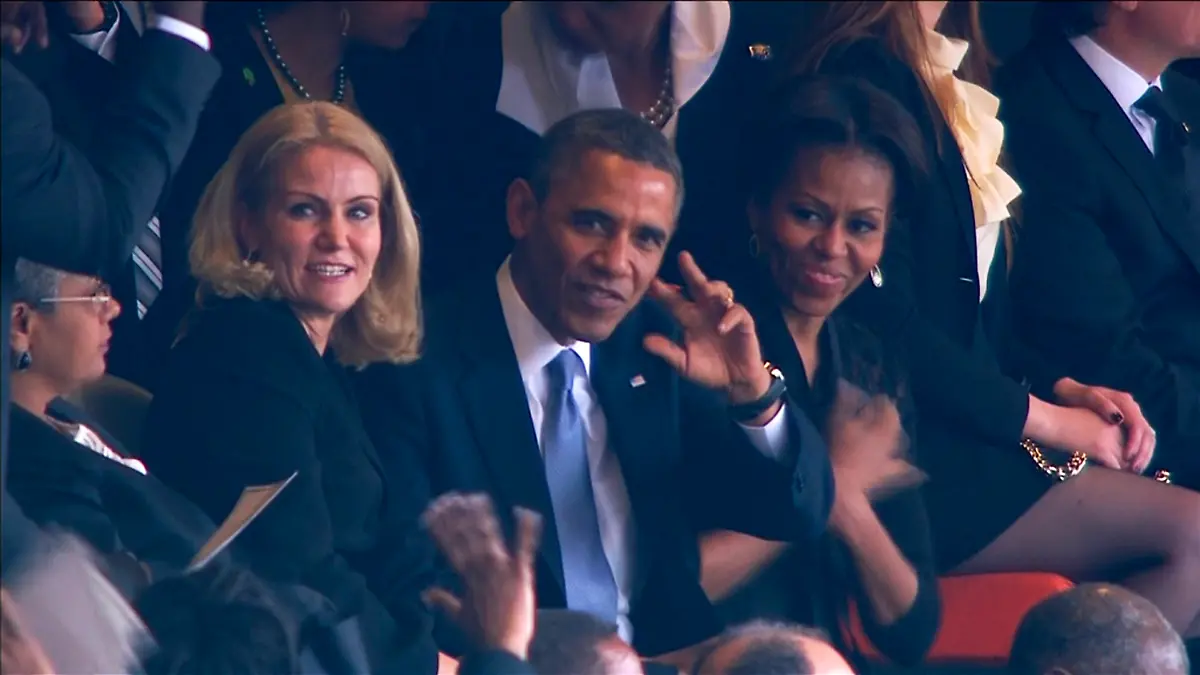 2013-12-10T135119Z-547628963-GM1E9CA1OIE01-RTRMADP-3-MANDELA-JPG1210074722469995142