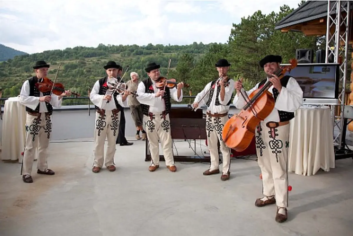 Volk-musicians-in-Terchova