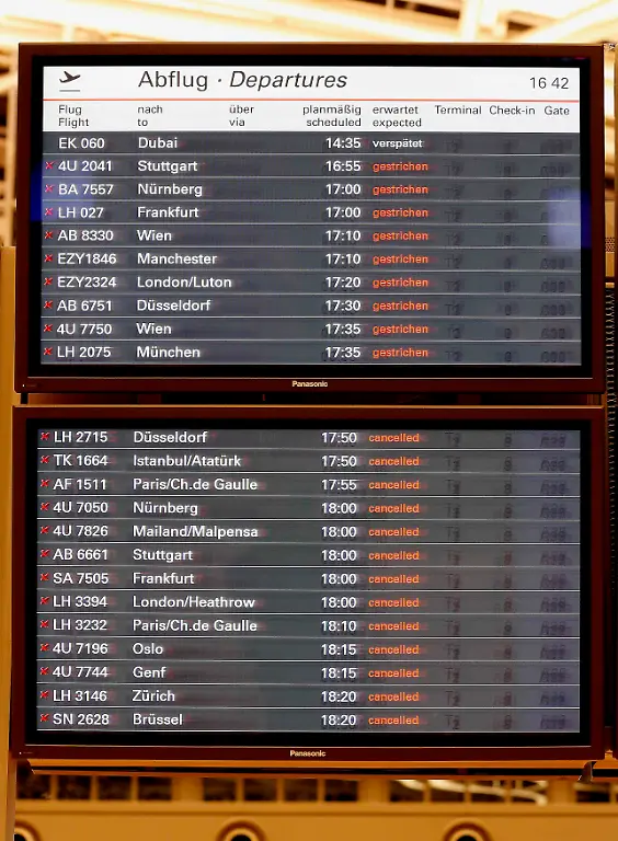 2013-12-05T164532Z-2011031171-BM2E9C51CIF01-RTRMADP-3-GERMANY-JPG6024012526445278244