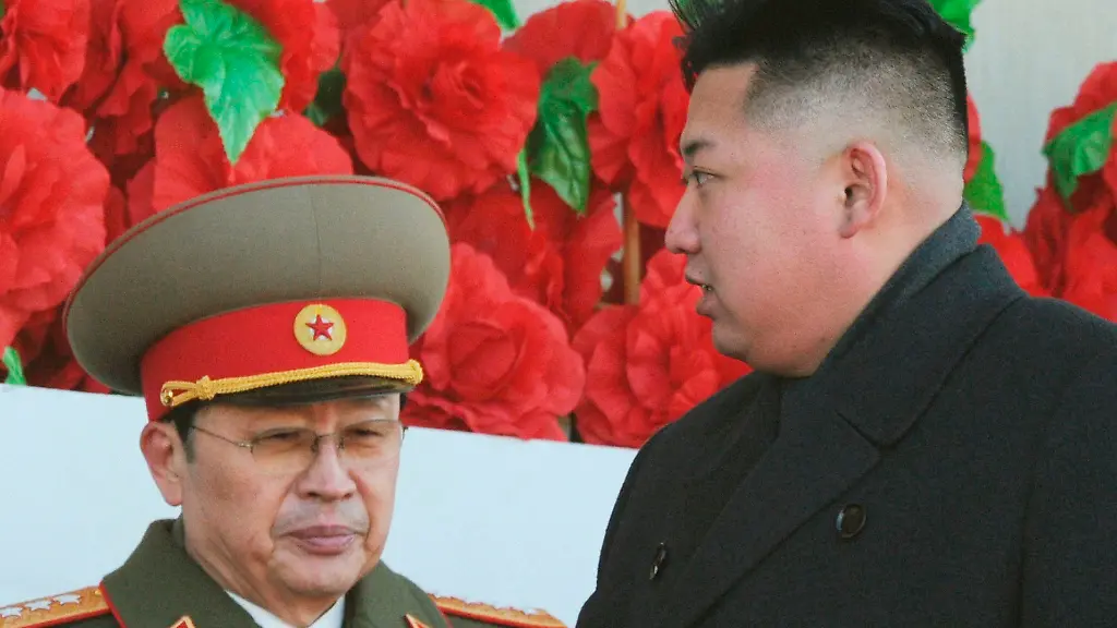 2013-12-03T085514Z-446029475-GM1E82G1GGB01-RTRMADP-3-KOREA-NORTH-JANG-JPG4862787754184526720