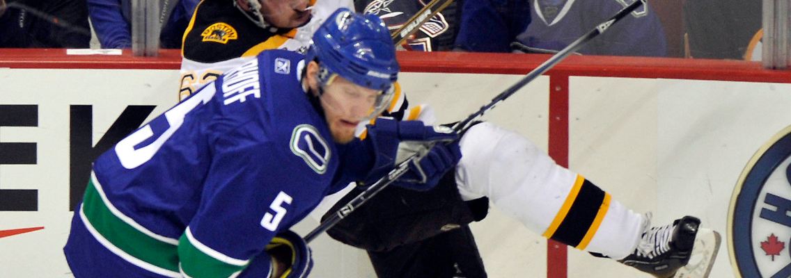 Ehrhoff gehört zu den besten Verteidigern der NHL.