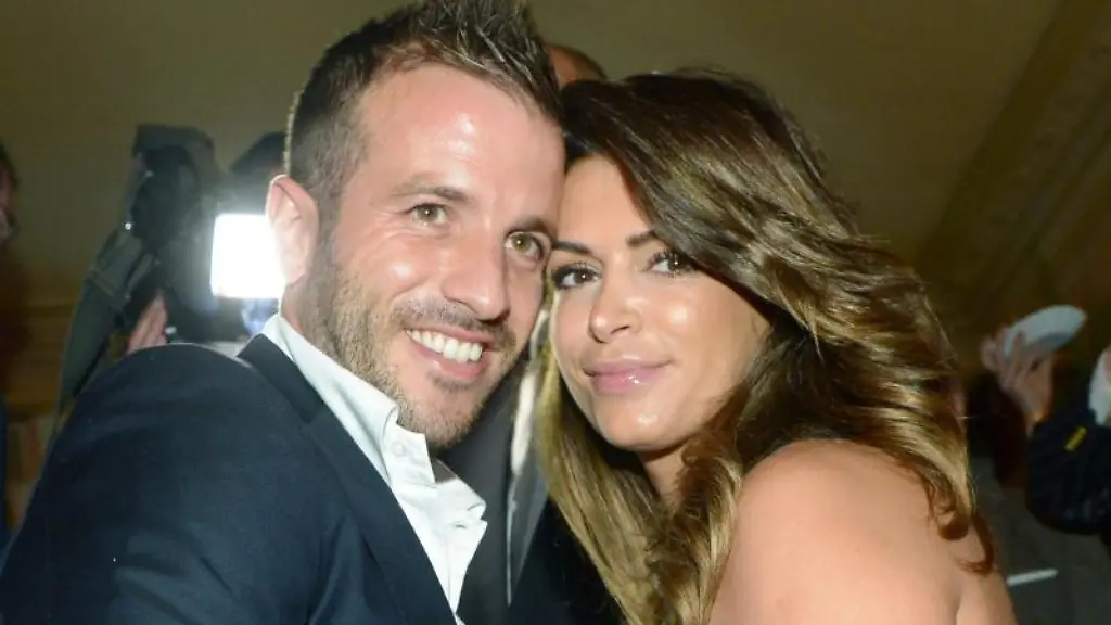 Rafael-van-der-Vaart-und-seine-Lebensgefaehrtin-Sabia-Boulahrouz-erwarten-Nachwuchs