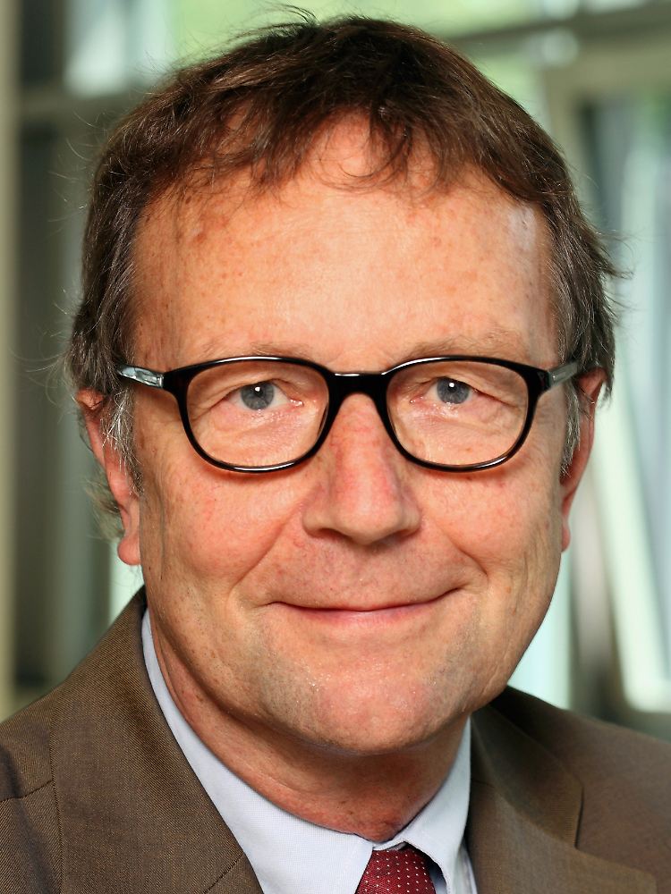 Professor Jürgen Zulley ist Schlafforscher an der Uni Regensburg.