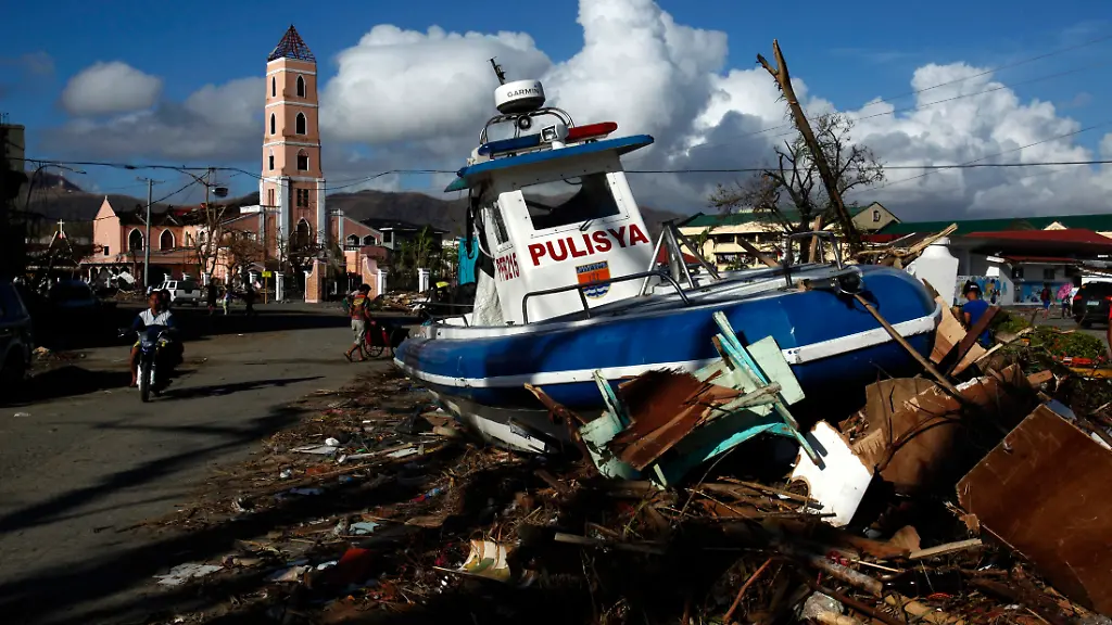 ilippinen-2013-11-14T142006Z-1790218472-GM1E9BE1PWH01-RTRMADP-3-PHILIPPINES-TYPHOON-JPG8113874684151530863