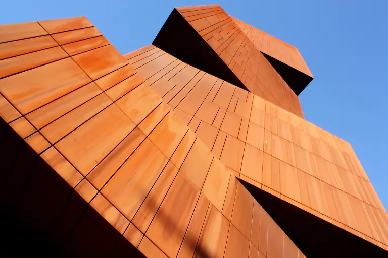 Broadcasting-Tower-Lieke-Ongering